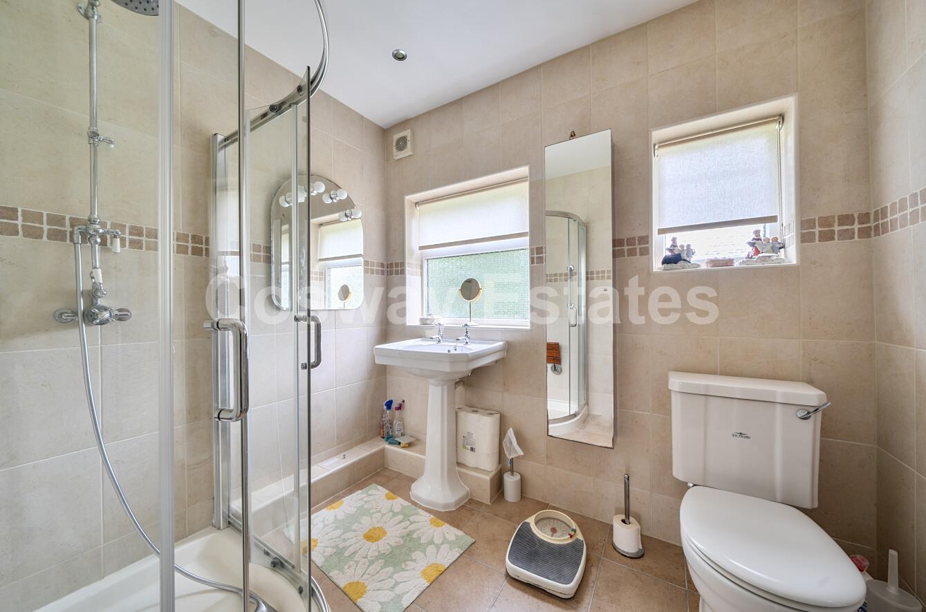 Copthall Gardens, Mill Hill, NW7, London